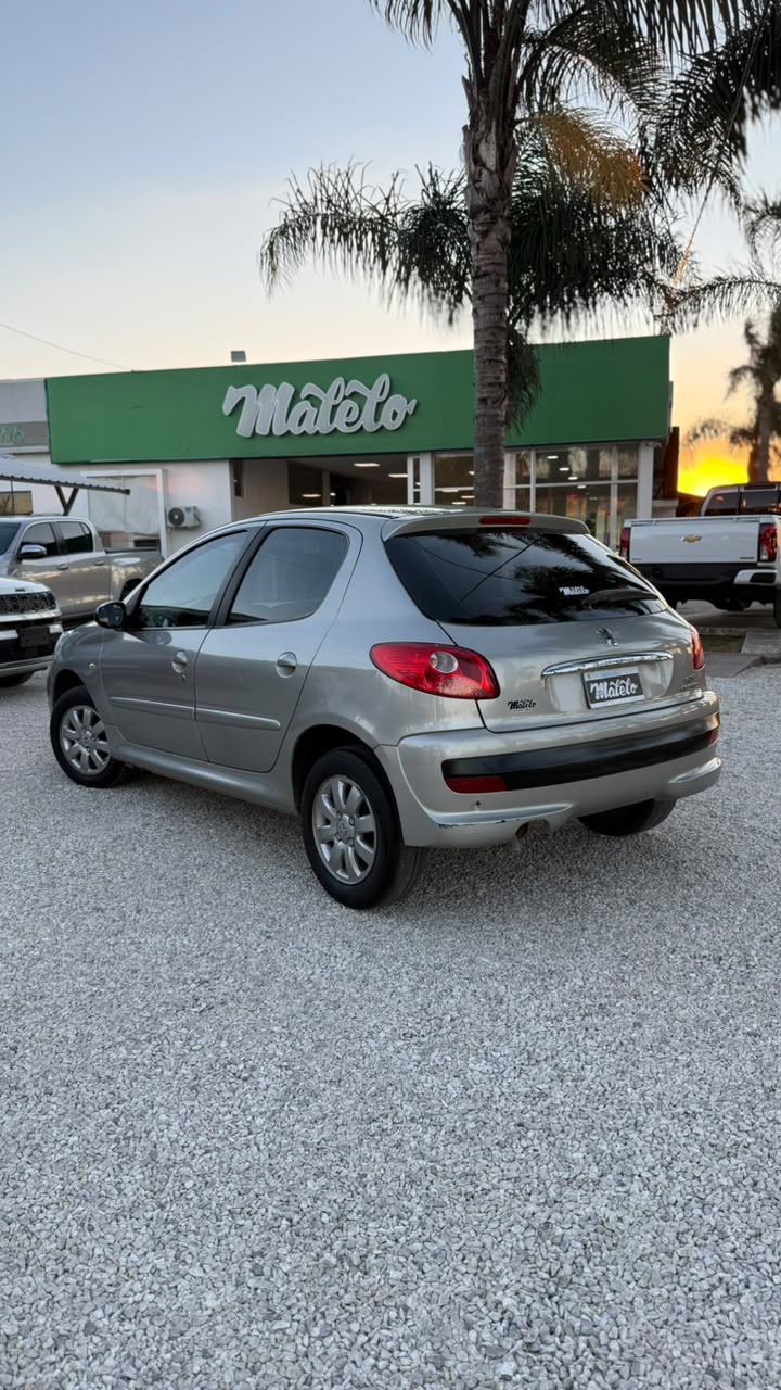 PEUGEOT - 207 COMPACT  ALLURE   XS   1.4  - MANUAL  - 2010